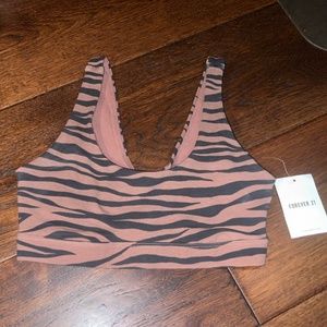 NWT FOREVER 21 ANIMAL STRIPE PRINT SPORTS BRA, SIZE SMALL, BROWN/BLACK